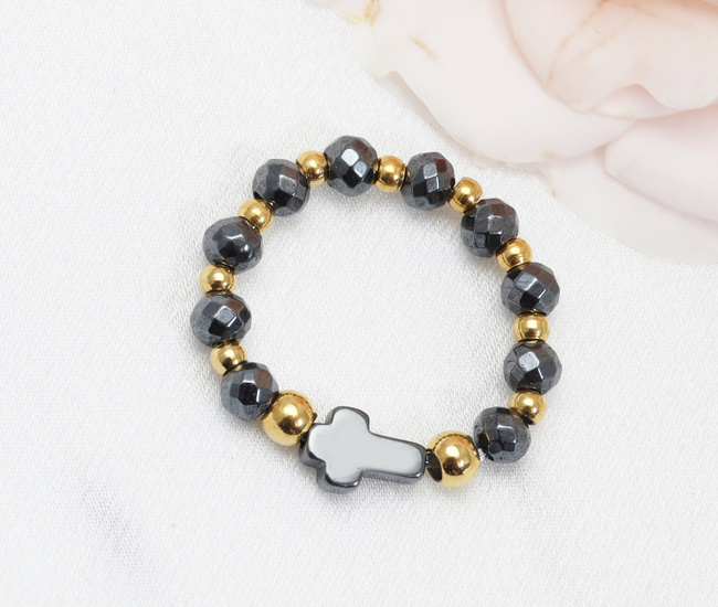 Pierścionek elaystyczny pozłacany z hematytem 1848/6