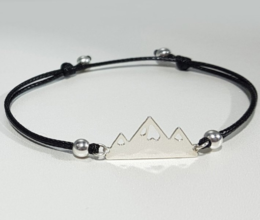1018 BRANSOLETKA z grawerem na sznureczku, górskie szczyty, góry