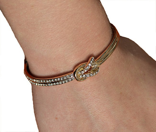 Kol 599/245 BRANSOLETKA złocona z kryształami