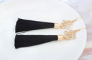Kol 599/746 KOLCZYKI złote, czarne frędzle, chwosty