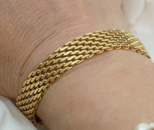 Złota szeroka bransoletka z grawerem 1850