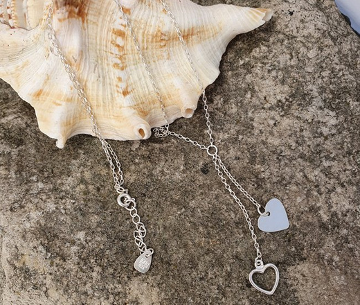 1158 naszyjnik z grawerem krawat, srebro 925 serca