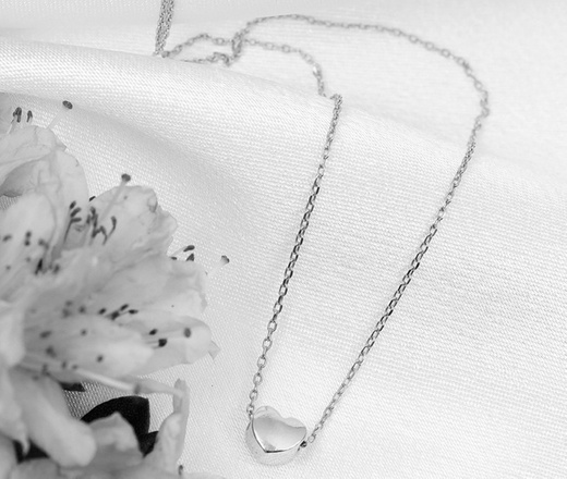 1379 naszyjnik z sercem srebrny 925