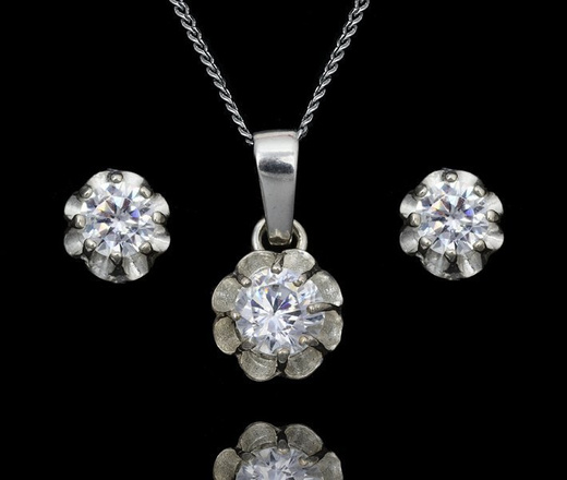 480/274 Kompet srebrny z kwiatuszki 925