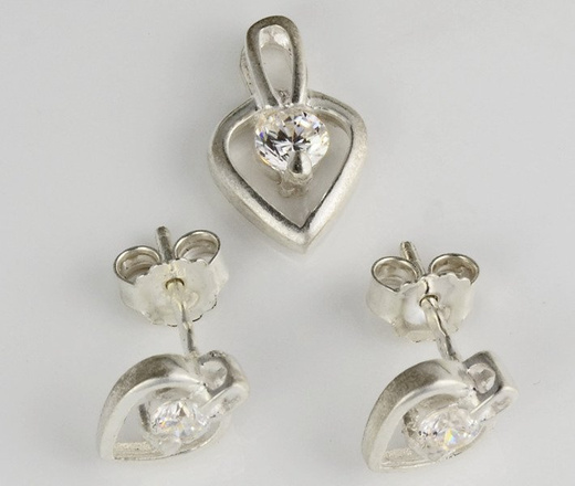 480/166 komplet srebrny serduszka z błyszczącymi cyrkoniami