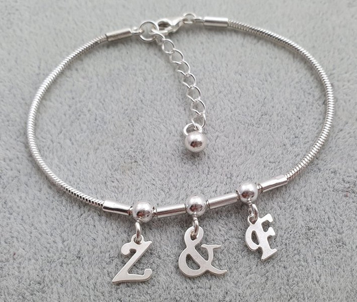 1122 BRANSOLETKA dowolne inicjały literki trzy inicjały