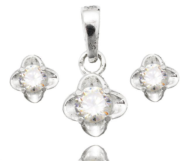 480/342  Komplet srebrny 925, kwiatuszki z cyrkonią  kolczyki, wisiorek .