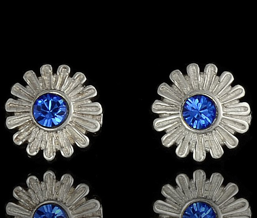 480/141 kolczyki srebrne kwiatuszki z chabrową / niebieską cyrkonią
