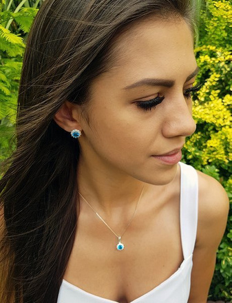 480/100 komplet srebrny kwiatuszki z błękitnymi cyrkoniami