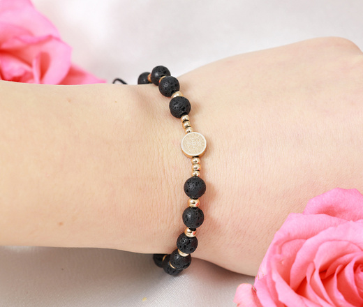 1627/5 bransoletka różaniec stal złocona na sznureczku lawa wulkaniczna