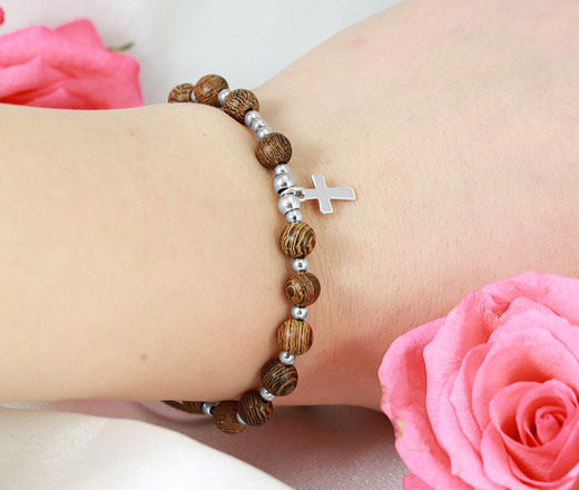 1627/7 bransoletka różaniec stal srebrna na sznureczku drewniane koraliki