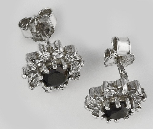 480/244 kolczyki srebrne kwiatuszki z czarnymi cyrkoniami