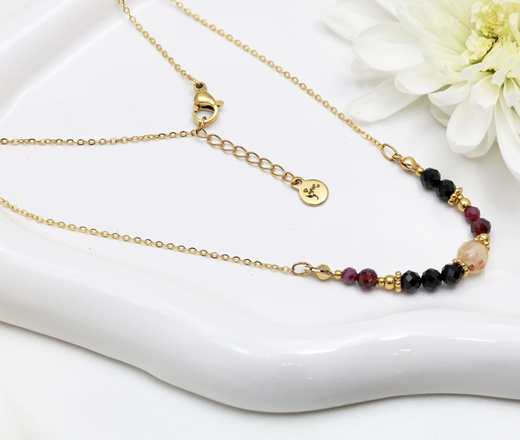 Naszyjnik bordowy z granatem, cytrynem i rubinem pozłacana stal 1876/7