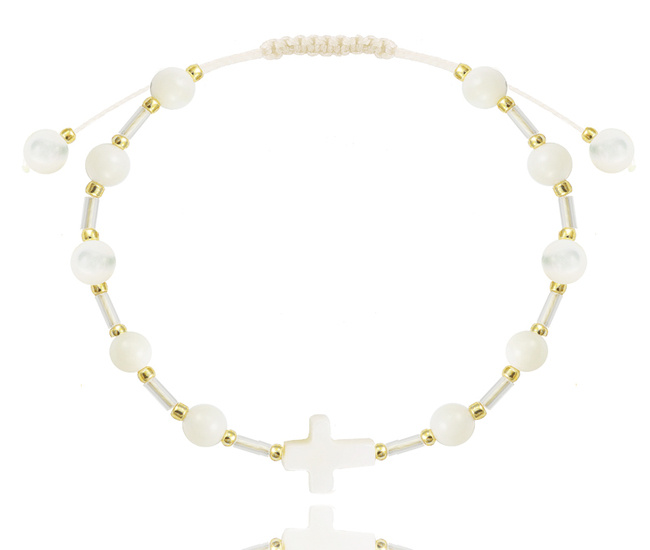 1631/16 bransoletka różaniec na sznureczku z koralikami i krzyżem z masy perłowej