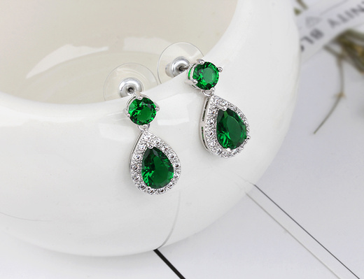 599/1119 kolczyki z cyrkoniami szmaragdowe