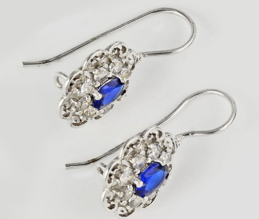 480/217 kolczyki srebrne z ażurowe kwiatuszki