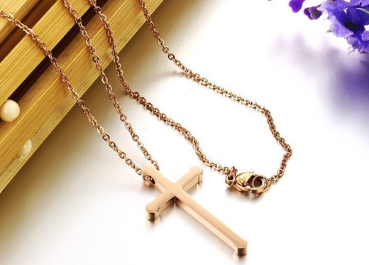 Nk 599/736 NASZYJNIK ze stali krzyżyk różowe złoto celebrytka