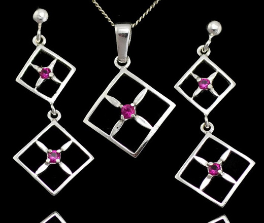 480/71 komplet srebrny romby z cyrkoniami fuksja