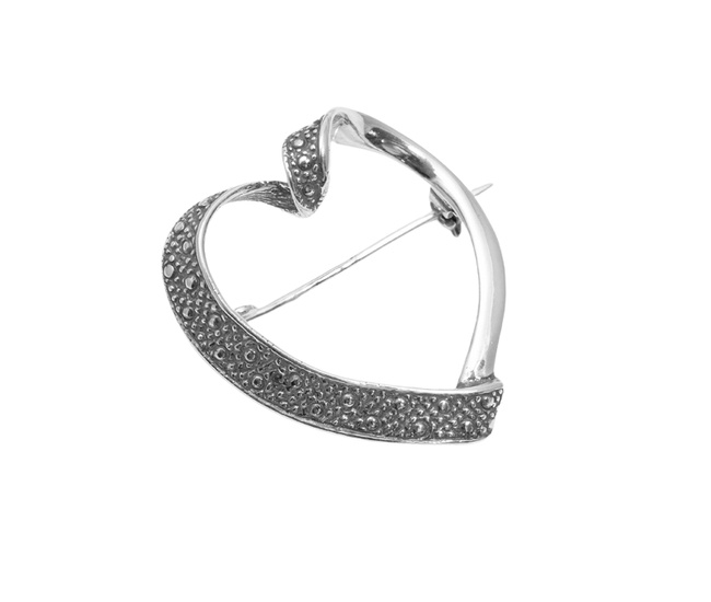 113/10/4 Broszka w kształcie serca srebro 925