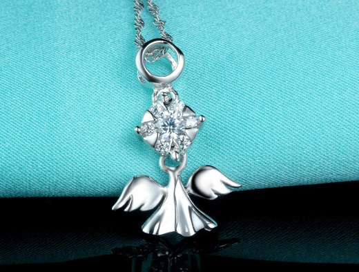 1064/2 wisiorek srebrny aniołek rodowany