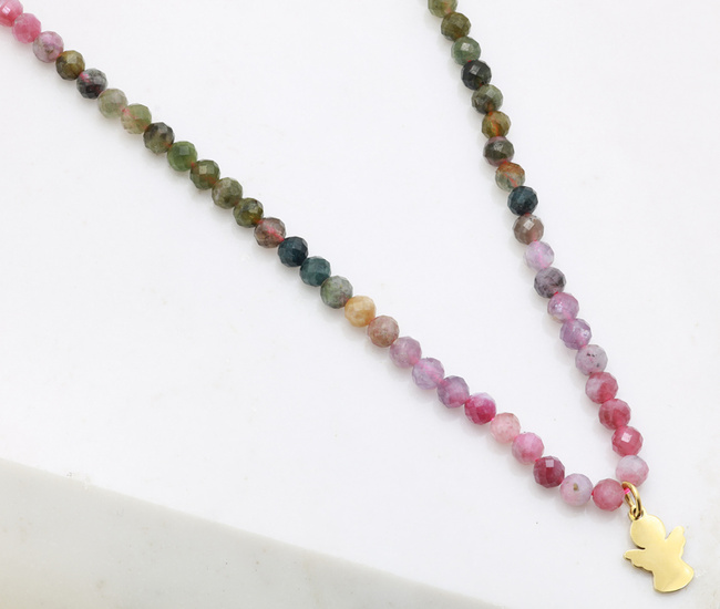 Naszyjnik z aniołkiem i kamieniami naturalnymi (turmalin tęczowy) 1799/8