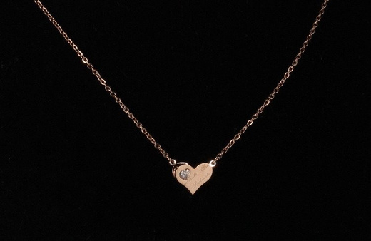 N 599/514 NASZYJNIK różowe złoto, celebrytka, serduszko z cyrkonią, możliwość grawerunku