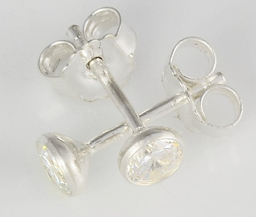 480/162 kolczyki srebrne z błyszczącą cyrkononią