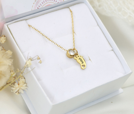 Bransoletka grawerowana z imieniem dziecka, stópka z cyrkonią 1764/1