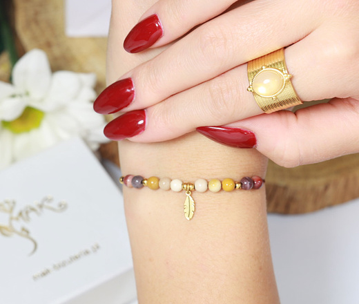 1726/11 ażurowy złocony pierścionek z opalem