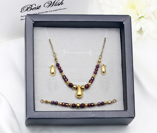 Elegancki bordowy komplet KROPLE  złocony z granatem 1875/1