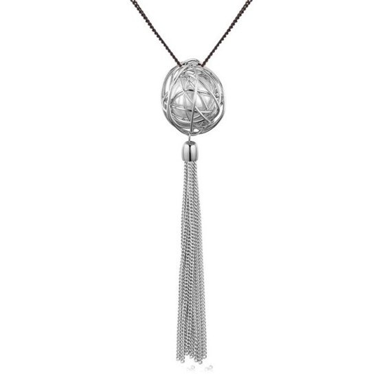 Nk 599/629 NASZYJNIK srebrny,czarny łańcuszek i perła ozdabiana srebrnym drucikiem oraz frędzelkami z łańcuszków