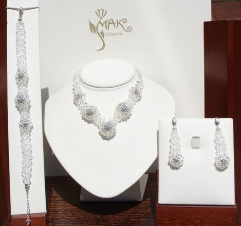 NK279 NASZYJNIK Z KRYSZTAŁÓW SWAROVSKI ELEMENTS