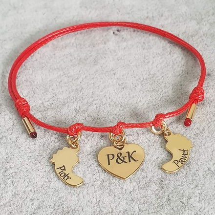 1042 BRANSOLETKA Z GRAWEREM złota na sznureczku serce stópki