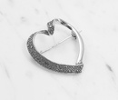 113/10/4 Broszka w kształcie serca srebro 925