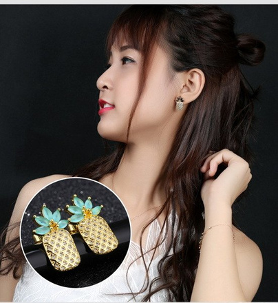 Kol 599/632 KOLCZYKI pozłacane ananasy z zielonymi i srebrnymi cyrkoniami