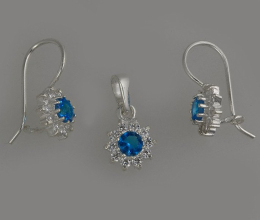 480/117 komplet srebrny kwiatuszki z błyszczącymi błękitnymi cyrkoniami