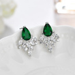 Kol 599/903 Kolczyki na ślub, długie z cyrkoniami pazurki szmaragdowe