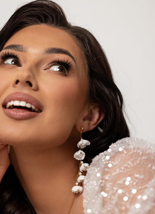 1665 biżuteria ślubna srebrna 925 z kwiatami i perłami