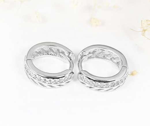 114/24 kolczyki kółka rodowane srebro p925 z cyrkoniami