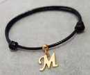 1039 BRANSOLETKA inicjał literka alfabet złota na sznureczku 