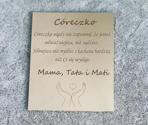 Srebrna lub złota blaszka z grawerem do pudełeczka