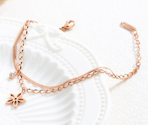 599/934 Bransoletka pozłacana serduszko