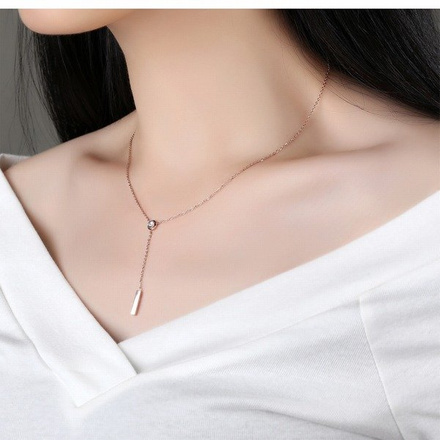 NK599/843 naszyjnik złoty stal z długim wisiorkiem i cyrkonią