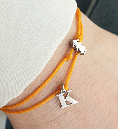 1352 BRANSOLETKA Z GRAWEREM stalowa na sznureczku