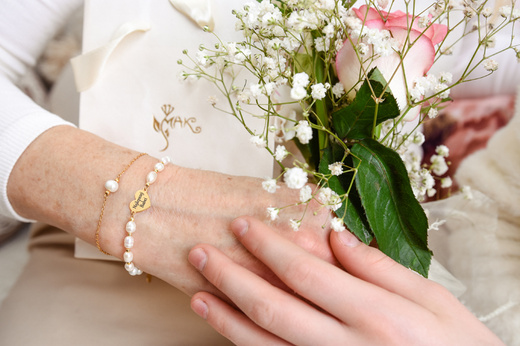 1747 Bransoletka dla babci z grawerem z perłami naturalnymi srebro 925 Swarovski Elements