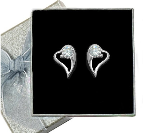 480/260 kolczyki srebrne 925 serce asymetryczne cyrkonia