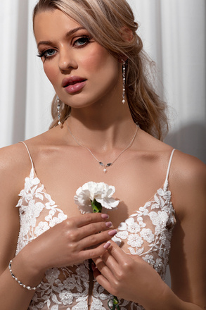 1509 bransoletka srebrna 925 z cyrkoniami i perełkami