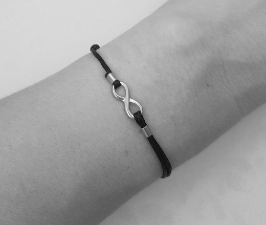 1029 bransoletka ze znakiem nieskończoności srebrna na sznureczku infinity