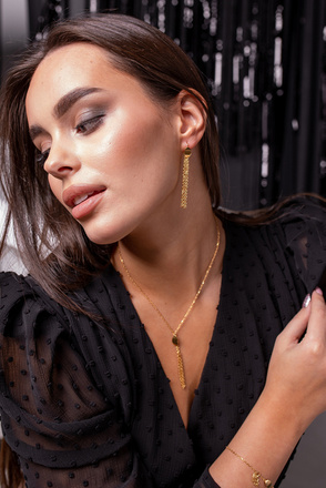 1451 kolczyki srebrne 925 złocone chwosty z łańcuszkami