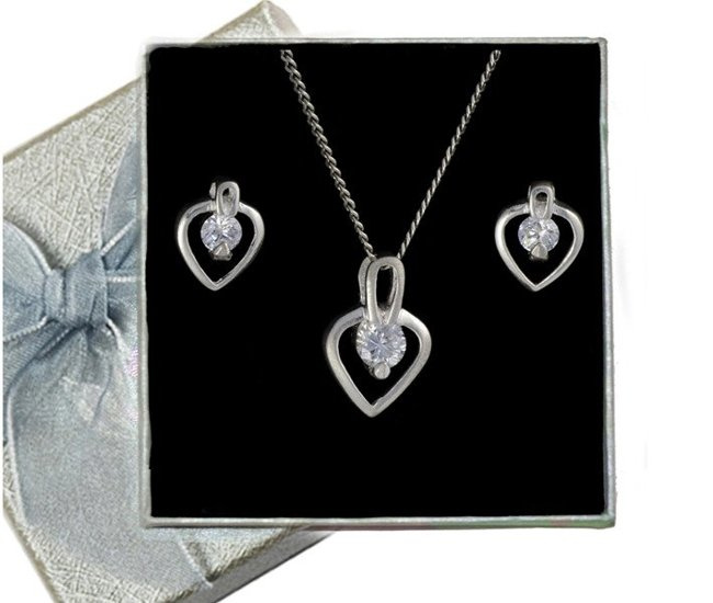 480/166  komplet srebrny serduszka z błyszczącymi cyrkoniami